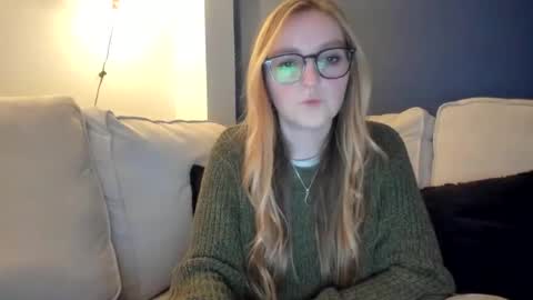 short sweetpea online show from February 22, 10:42 pm