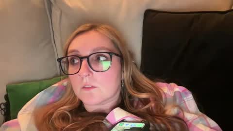 short sweetpea online show from March 6, 10:58 pm