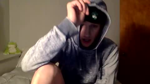 Snapshot of shortiesn40s chatting on March 19, 4:49 am shortiesn40s online show from March 19, 4:49 am