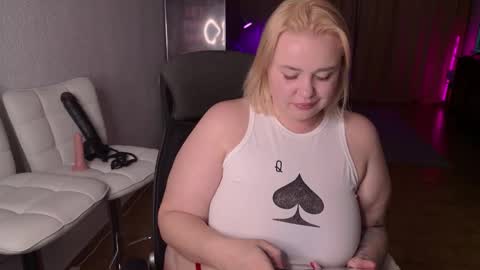 Snapshot of showmebbw chatting on November 21, 6:06 pm Mimi online show from November 21, 6:06 pm