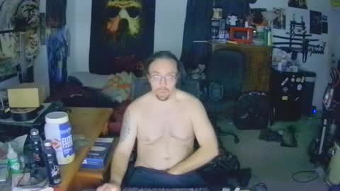 Snapshot of shredmancer chatting on December 7, 12:52 am shredmancer online show from December 7, 12:52 am