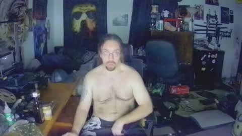 Snapshot of shredmancer chatting on February 4, 2:07 am shredmancer online show from February 4, 2:07 am
