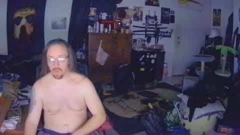 Snapshot of shredmancer chatting on March 5, 2:14 am shredmancer online show from March 5, 2:14 am