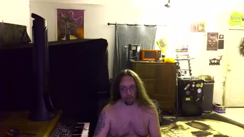 Snapshot of shredmancer chatting on May 1, 4:28 am shredmancer online show from May 1, 4:28 am