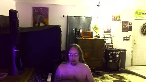 Snapshot of shredmancer chatting on May 7, 1:55 am shredmancer online show from May 7, 1:55 am