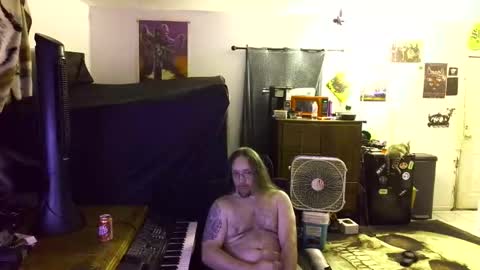 Snapshot of shredmancer chatting on May 13, 2:09 am shredmancer online show from May 13, 2:09 am