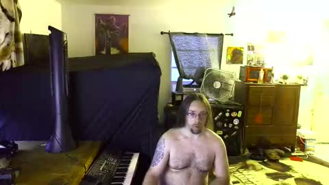 Snapshot of shredmancer chatting on May 21, 1:23 am shredmancer online show from May 21, 1:23 am