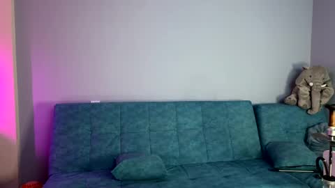 Snapshot of shtirlec86 chatting on December 9, 5:41 pm Mary and Piter online show from December 9, 5:41 pm