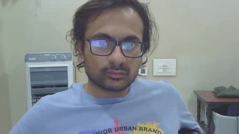 Snapshot of shubhamkhandelwal123 chatting on April 11, 8:07 am shubhamkhandelwal123 online show from April 11, 8:07 am