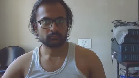 Snapshot of shubhamkhandelwal123 chatting on May 2, 7:02 am shubhamkhandelwal123 online show from May 2, 7:02 am