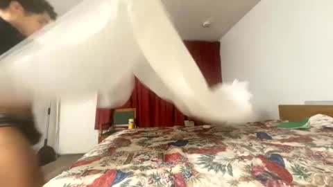 Snapshot of shurthingxx chatting on January 12, 7:43 am shurthingxx online show from January 12, 7:43 am