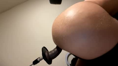 Snapshot of shurthingxx chatting on November 24, 6:35 am shurthingxx online show from November 24, 6:35 am