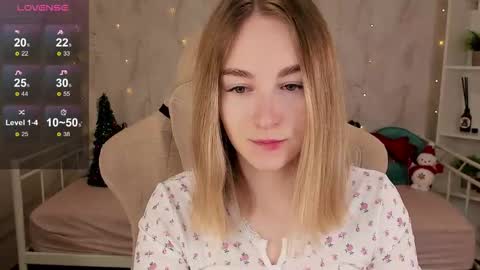 Polly online show from December 15, 12:04 am