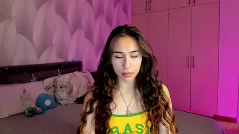 Mika online show from December 3, 2:14 am