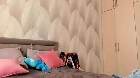 Mika online show from September 20, 2:45 am