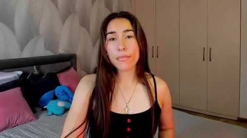 Snapshot of shy_bambiii chatting on November 11, 3:17 am Mika online show from November 11, 3:17 am