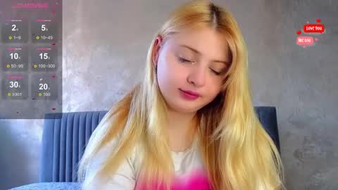 Molly online show from March 10, 12:15 pm