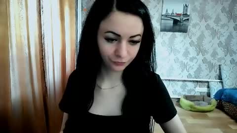 shy_cat_candy online show from May 19, 11:27 am