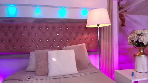 Snapshot of shy_cherry_ chatting on March 21, 1:05 pm cherry online show from March 21, 1:05 pm