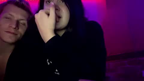 Snapshot of shy_couple_cute chatting on February 2, 8:08 pm shy_couple_cute online show from February 2, 8:08 pm