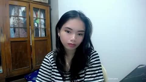 shy_innocent_girl online show from July 5, 2:13 pm