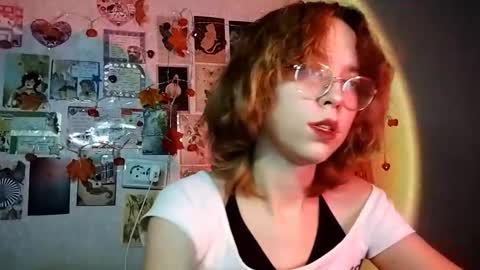 Milena online show from November 18, 1:48 pm