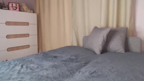 Snapshot of shy_milena chatting on March 6, 4:30 am Milena online show from March 6, 4:30 am