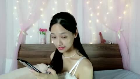 shy_pink_doll online show from July 21, 3:47 pm