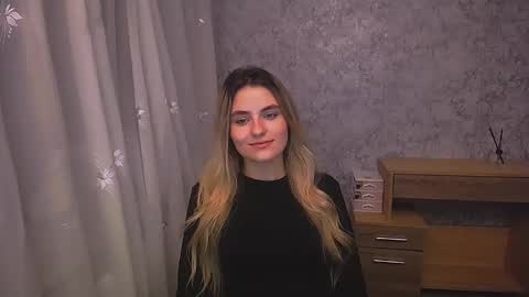 shy_sabrina_ online show from December 16, 11:12 am