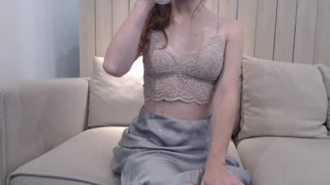 shy_schoolgirl_ online show from January 22, 12:06 pm