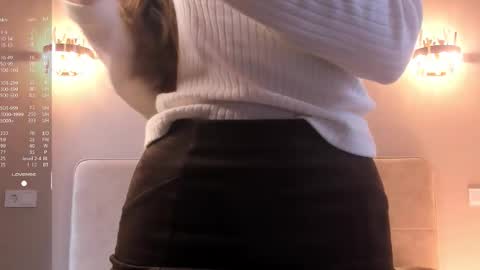 Melanie online show from September 20, 8:26 am