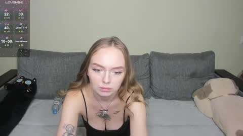 Snapshot of shy_suchka chatting on October 7, 7:00 pm Melissa online show from October 7, 7:00 pm