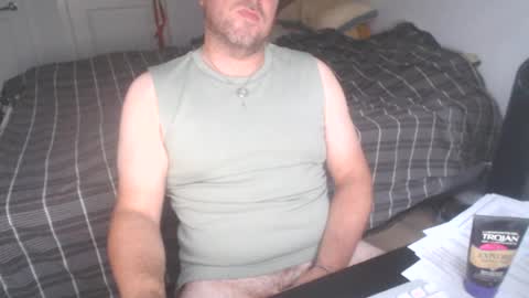 Snapshot of shyboysmallcock chatting on July 20, 10:12 pm shyboysmallcock online show from July 20, 10:12 pm