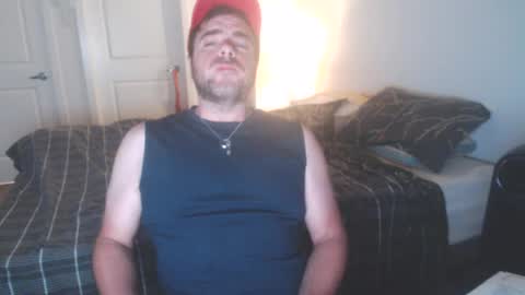 Snapshot of shyboysmallcock chatting on August 1, 3:39 am shyboysmallcock online show from August 1, 3:39 am