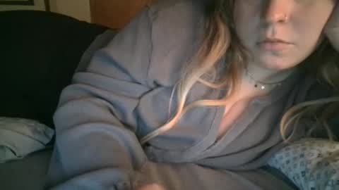 Elyse online show from February 9, 7:12 am