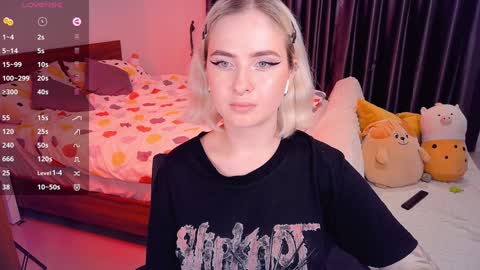 Effie online show from December 14, 1:59 pm