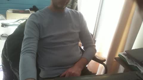 Snapshot of shyfrenchcock chatting on February 22, 9:41 am shyfrenchcock online show from February 22, 9:41 am