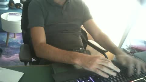Snapshot of shyfrenchcock chatting on June 18, 12:20 pm shyfrenchcock online show from June 18, 12:20 pm