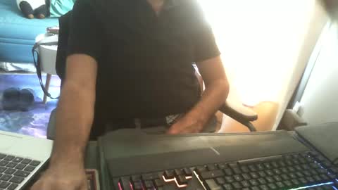 Snapshot of shyfrenchcock chatting on July 29, 1:31 pm shyfrenchcock online show from July 29, 1:31 pm