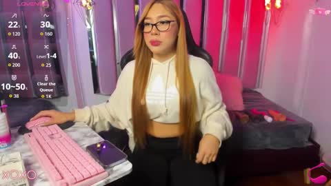 shygoddess_69 online show from September 18, 1:24 pm
