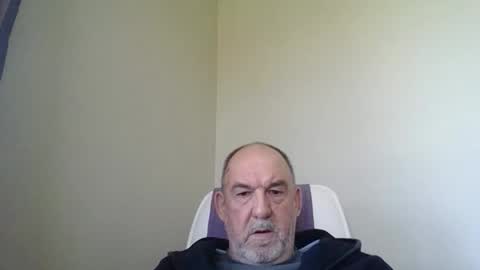 shyguytm online show from September 12, 11:15 pm