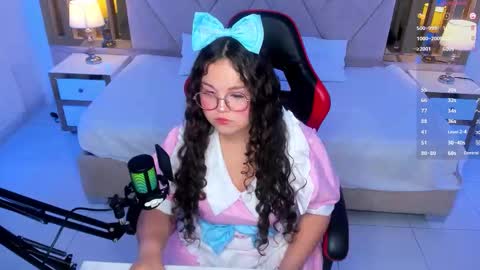 Shyly online show from December 1, 5:34 am