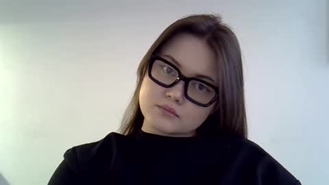 shynesssi online show from March 5, 8:21 am