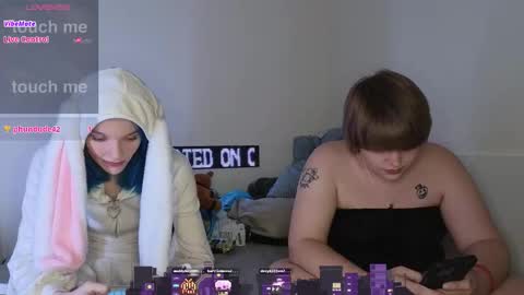 Hippie online show from March 28, 2:44 am