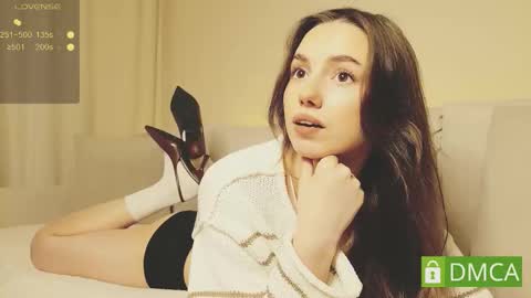 Snapshot of shypeachmaru chatting on March 13, 10:38 pm Mary online show from March 13, 10:38 pm