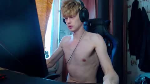 Tom and Betty online show from March 14, 7:36 am