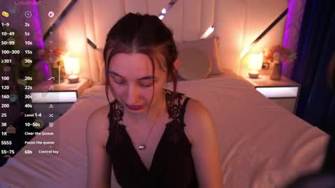 shyy_jany online show from June 9, 1:01 pm