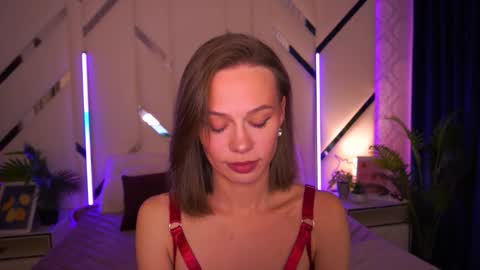 Snapshot of shyysiren chatting on December 18, 2:45 pm shyysiren online show from December 18, 2:45 pm