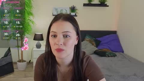 Snapshot of sia_berly chatting on March 6, 3:08 pm Eva online show from March 6, 3:08 pm