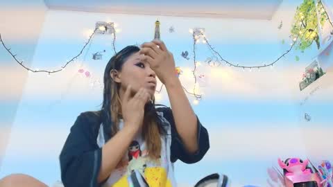 Snapshot of siara_bonny chatting on March 18, 8:12 pm Siara online show from March 18, 8:12 pm